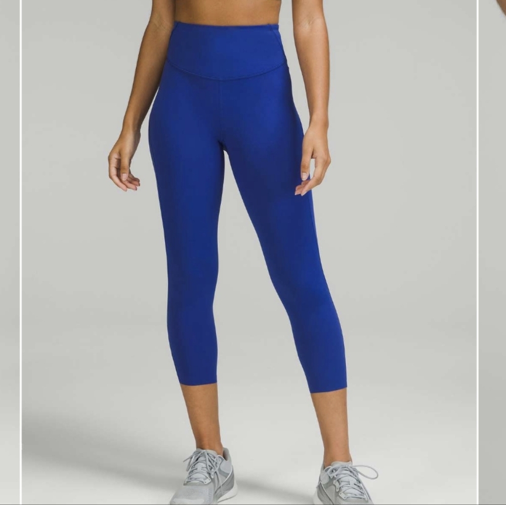 Lululemon Size 4 Base Pace High 4ise Crop Leggings Psychic Blue